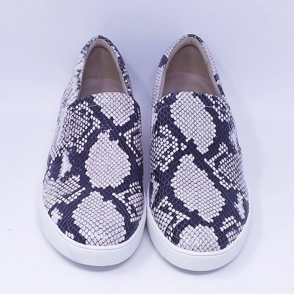 Naturalizer Marianne Slip-on Sneaker 10